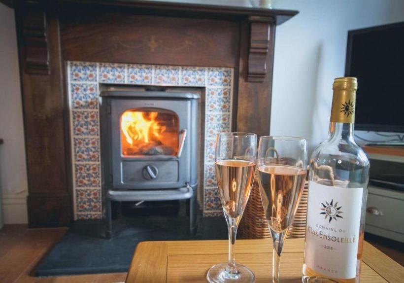 Min Y Don, Stone Cottage By The Edge Of The Sea, Llangrannog Extérieur photo